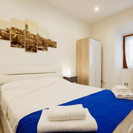 Sweetlittlehouse47 - Dentro Le Mura, Parcheggio Gratuito เซียนา ภายนอก รูปภาพ